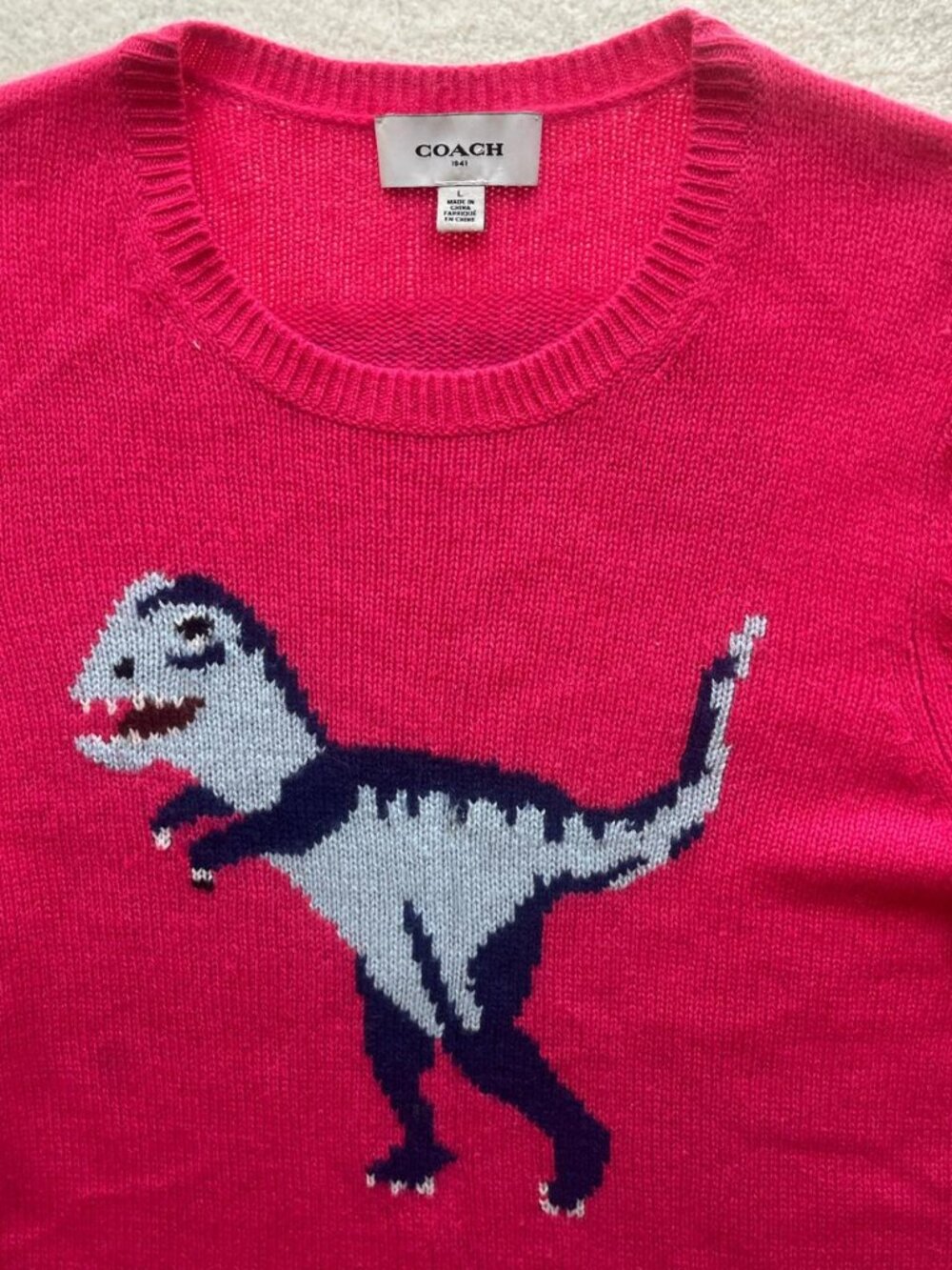 coach hot pink T. rex dinosaur cashmere oversized sweater size L - Picture 5 of 5